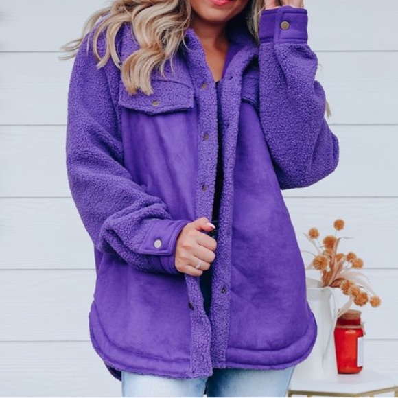 Shacket - Picture 2 of 5